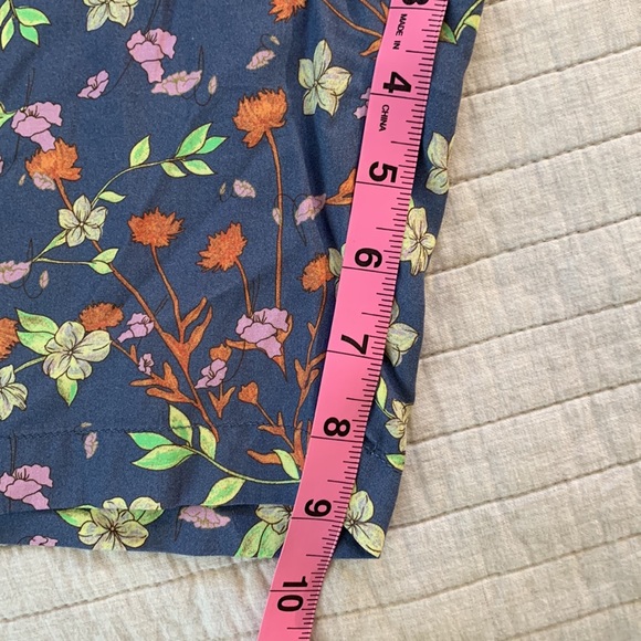 Anthropologie high waist Flowy boho floral Bermuda comfy flowy shorts XS - Picture 10 of 12